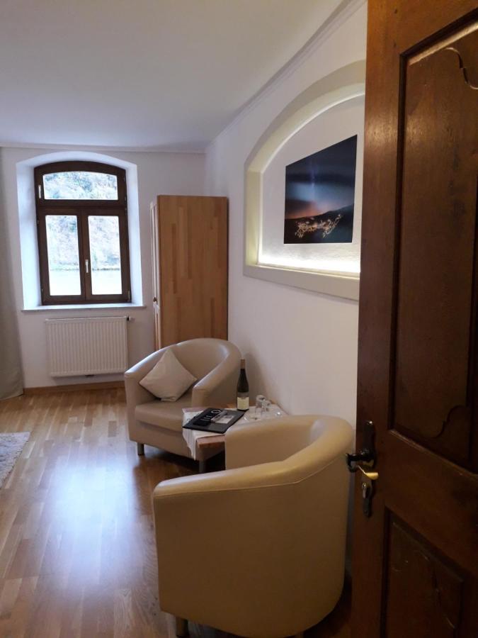 Hotel- Weingut- Moselloreley Piesport Eksteriør billede